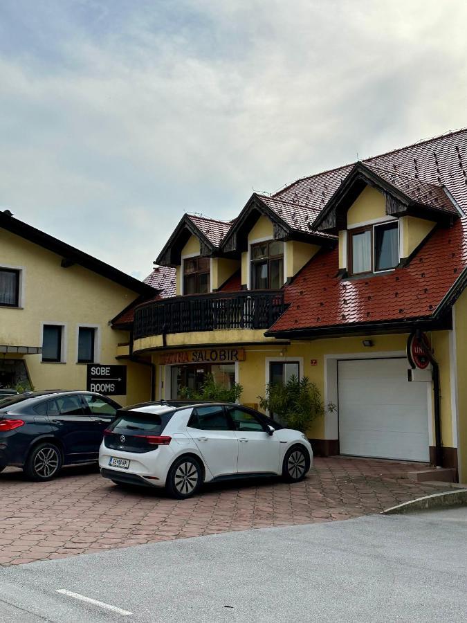 Karla'S House Bed & Breakfast Dobje pri Planini Exterior photo