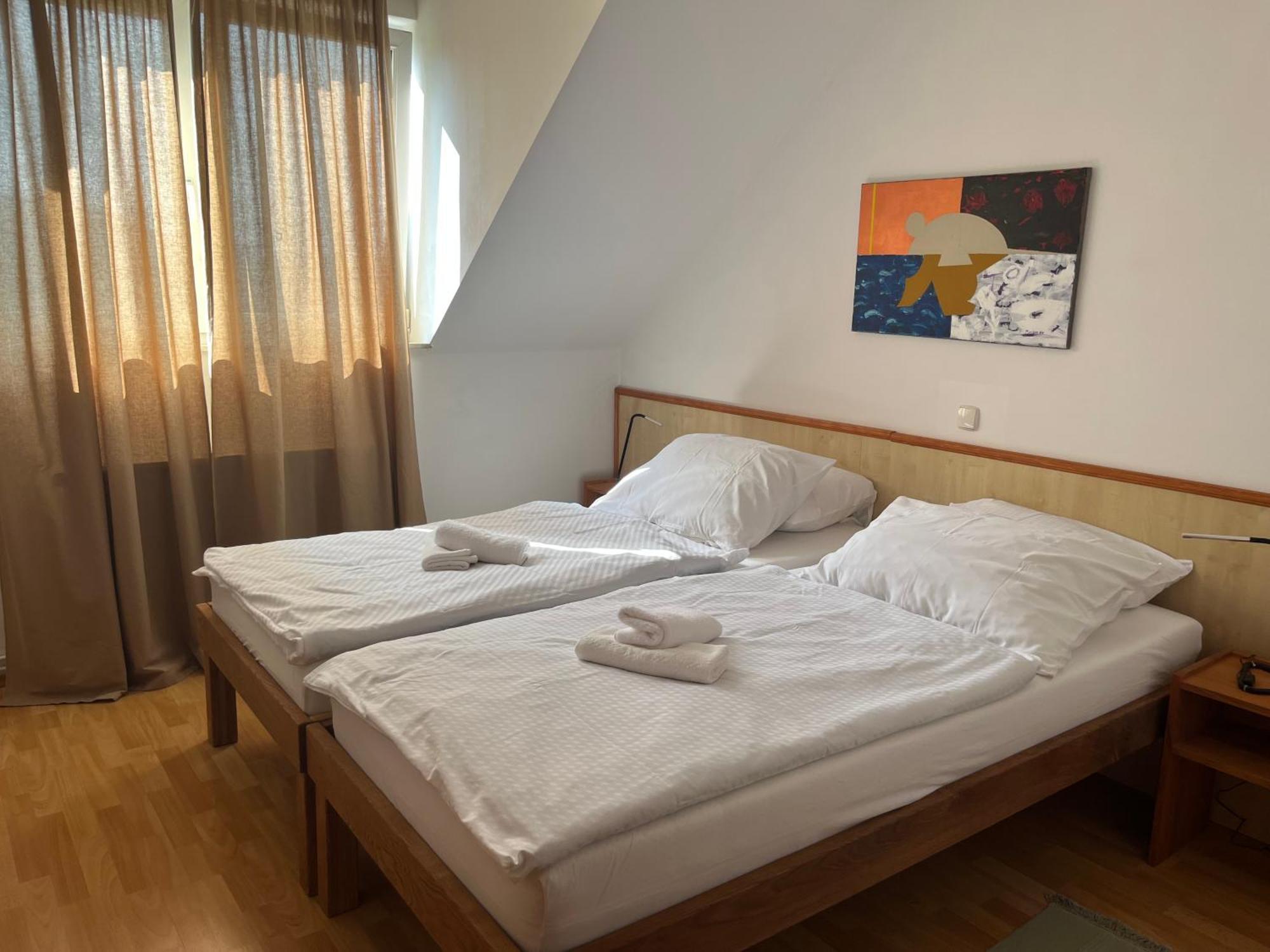 Karla'S House Bed & Breakfast Dobje pri Planini Exterior photo